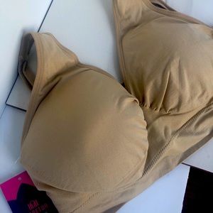 Empetua All Day Comfort Shaper bra in black